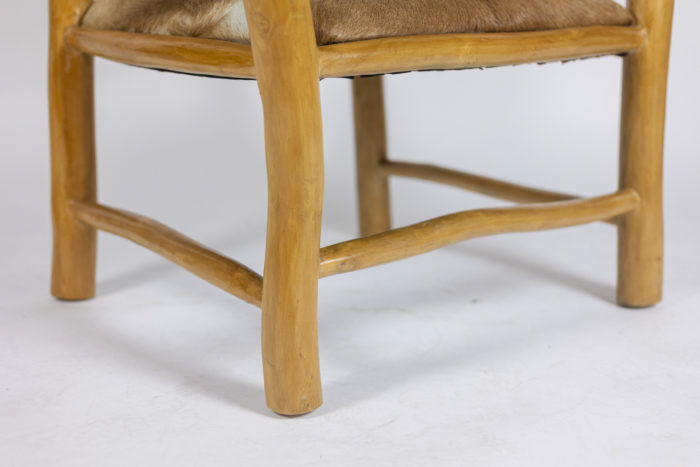 Brutalist style armchair in elm and goatskin, 1970s - base