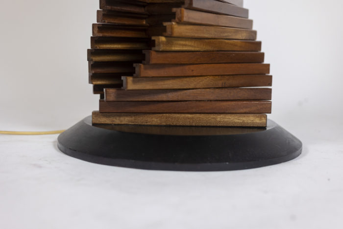 Sculptural wooden lamp base. 1980s - circular base