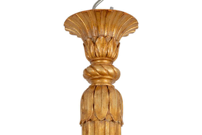 Dumez, Louis XVI style chandelier in carved and gilded wood. 1950s. - top of the chandelier