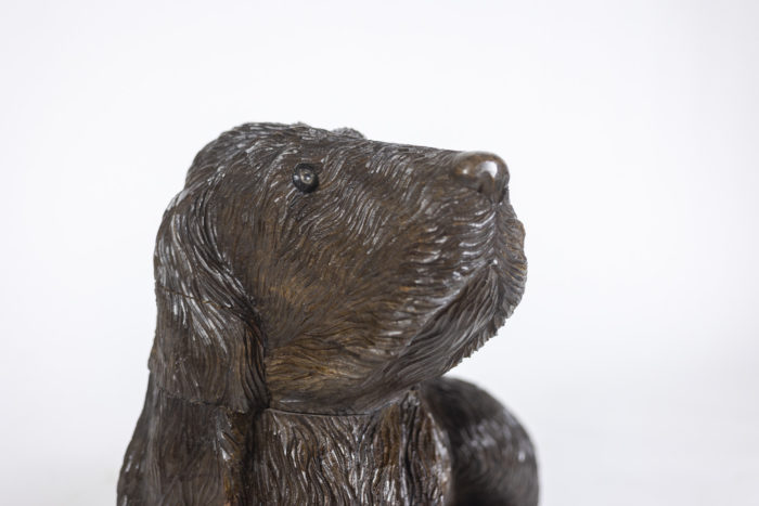 Carved basswood dog, Black Forest style. Circa 1900. - head