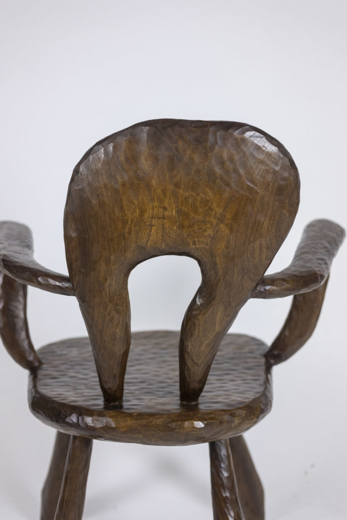 Maison Chevalier, Brutalist armchair in gouged wood. 1960s. - zoom back