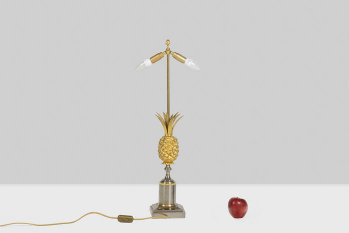 Lampe Ananas de la Maison Charles - allumée