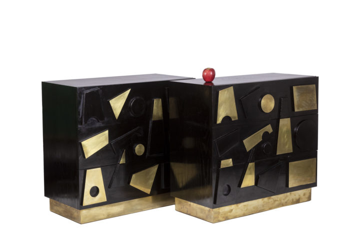 Pair of chests of drawers in lacquered beech and gilded brass. Contemporary work.  - the pair