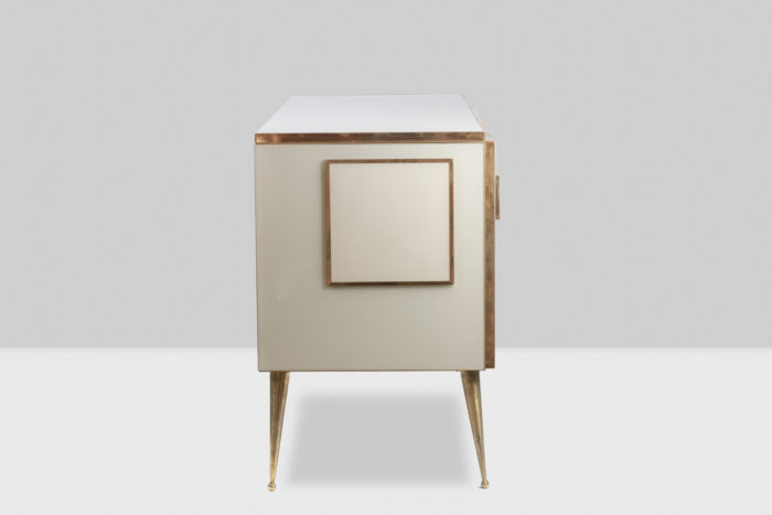 Geometric sideboard in glass and gilded brass. Contemporary Italian work.  - profile