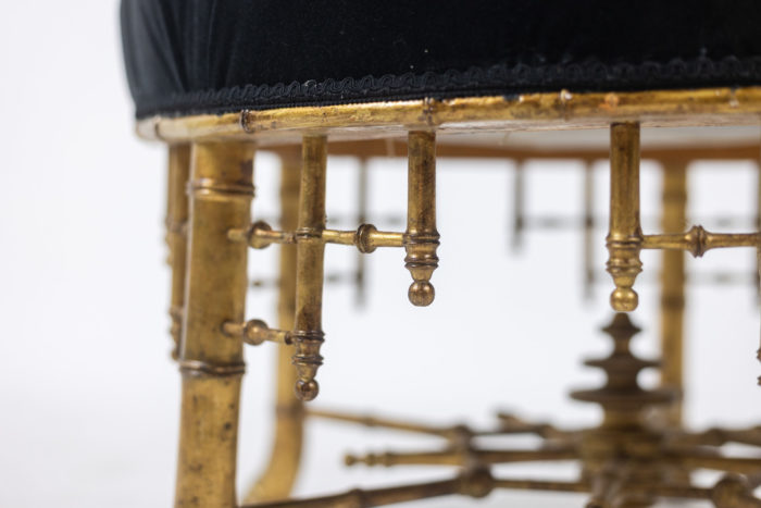 Pouf in gilded wood in imitation of bamboo. Circa 1880.- last detail