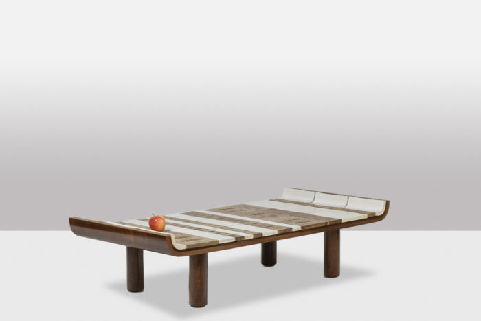 Roger Capron. Coffee table in ceramic. 1970s. - ladder