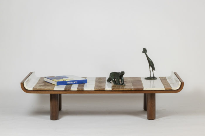 Roger Capron. Coffee table in ceramic. 1970s. - staging