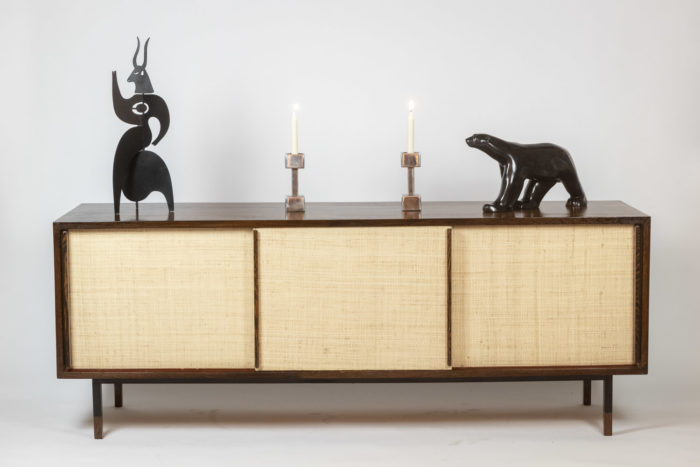 Sideboard in wenge, raffia and lacquered metal. 1970s. - staging