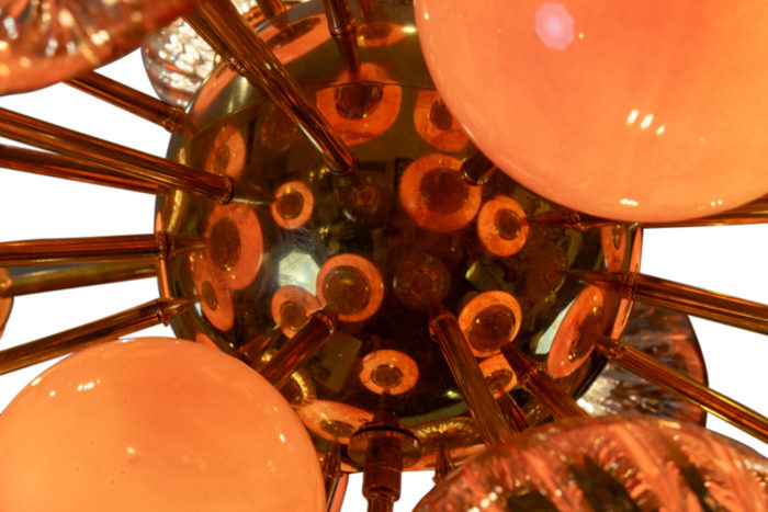 Large Sputnik style chandelier. Contemporary work. - face