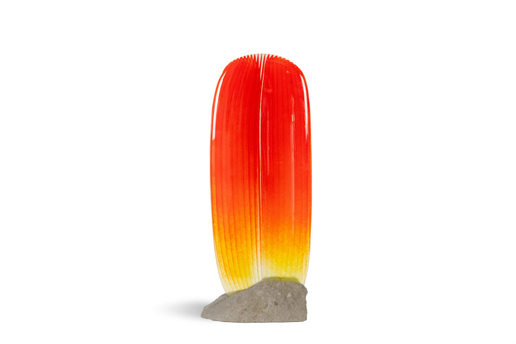 Jonathan Ausseresse. Grande sculpture en verre orangé. Contemporain.